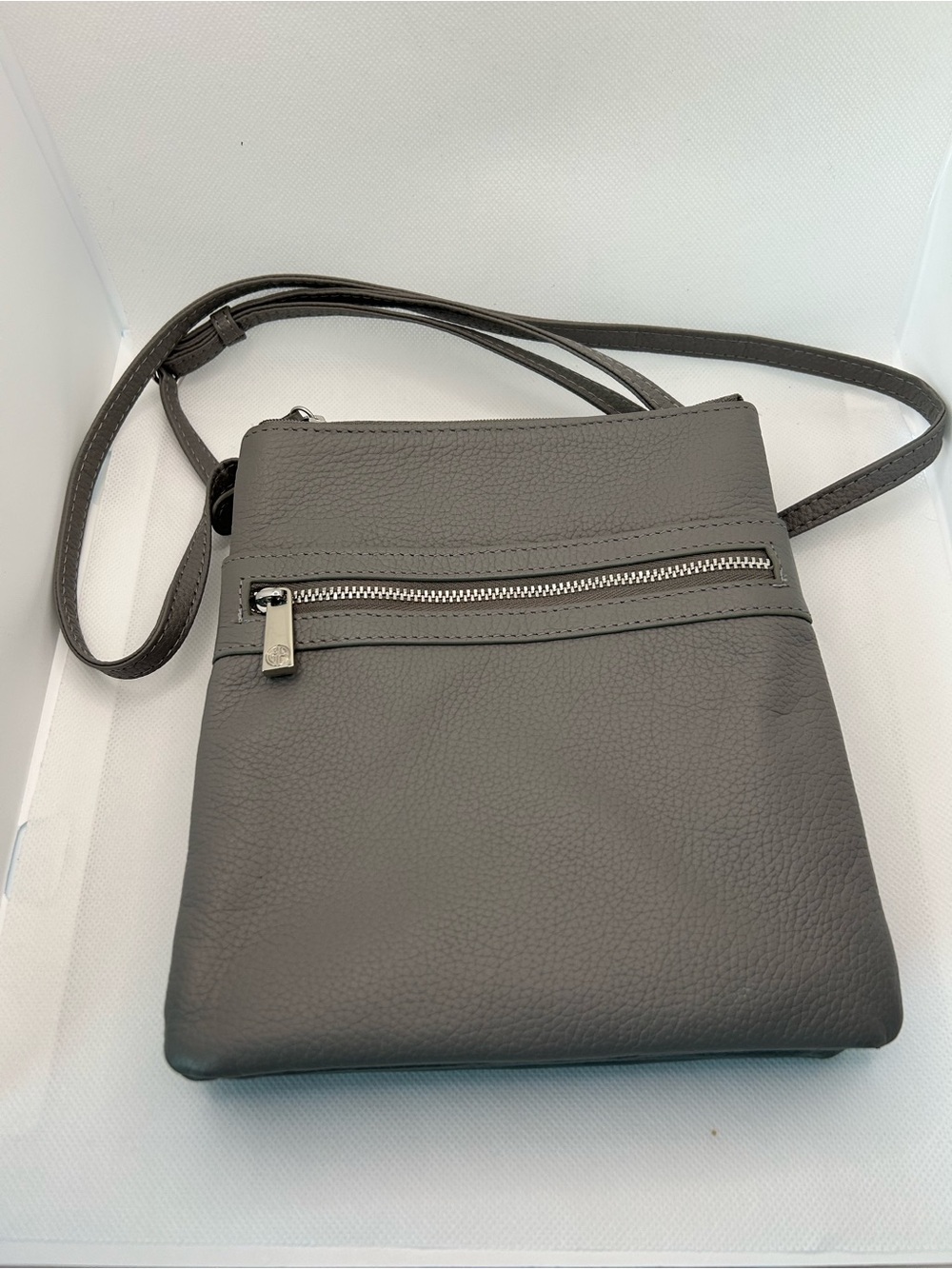 Giani Bernini Dasher Gray Leather Crossbody with Triple Zip Pockets
